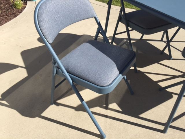 Card Table with Four Folding Chairs [Photo 2]