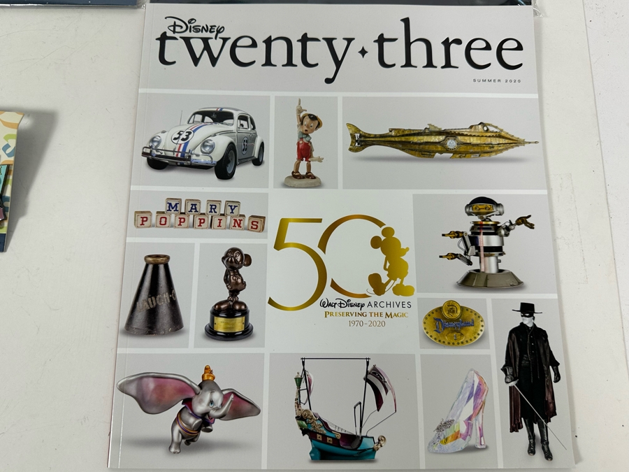 Five Disney Twenty-Three D23 Fan Club Quarterly Magazine Publication And Pair Of Disneyland Trading Pins (One Limited Edition Pin) [Photo 9]