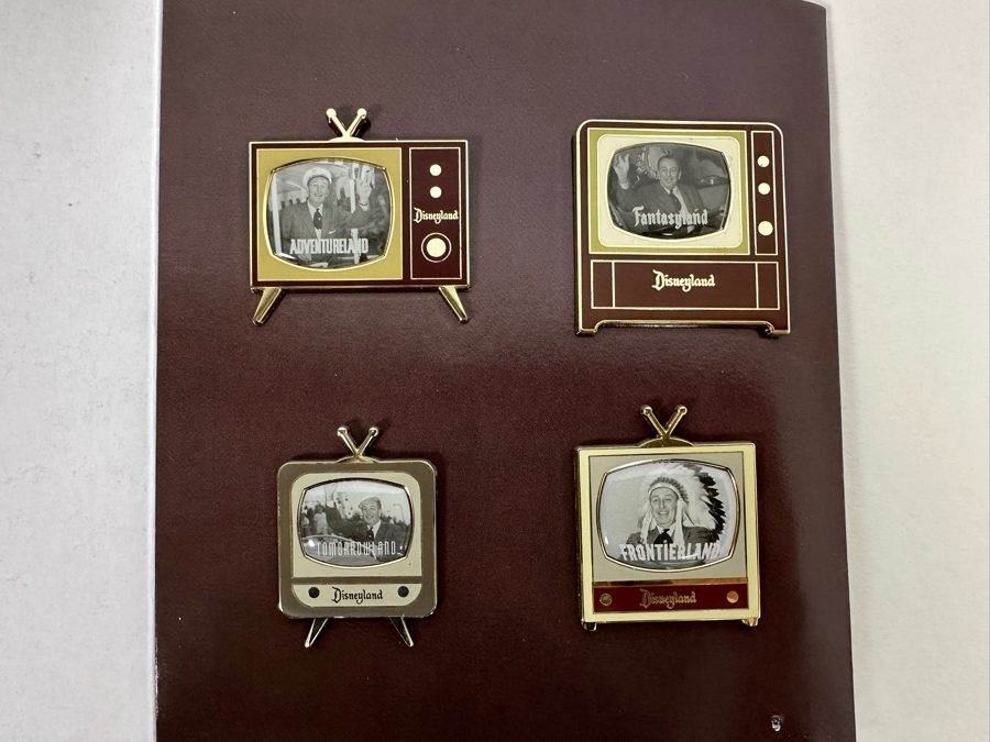 Disneyland's Heritage Pin Trading Collection Featuring Walt Disney Annual Passholder 2008 And 2010 With Original Boxes [Photo 4]