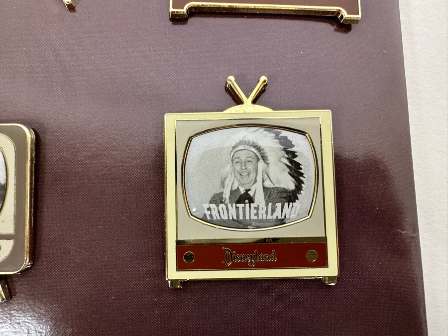 Disneyland's Heritage Pin Trading Collection Featuring Walt Disney Annual Passholder 2008 And 2010 With Original Boxes [Photo 5]