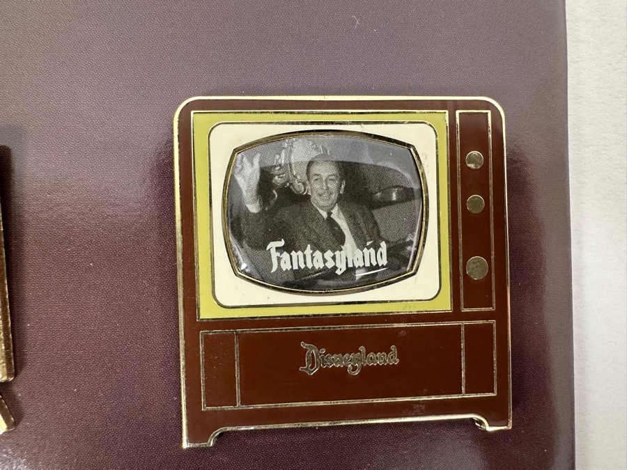Disneyland's Heritage Pin Trading Collection Featuring Walt Disney Annual Passholder 2008 And 2010 With Original Boxes [Photo 7]