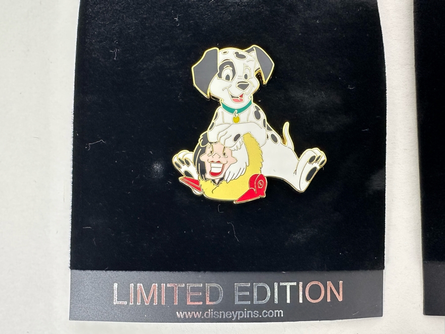 Six Large Limited Edition Disney's One Hundred and One Dalmatians Trading Pins On Cards [Photo 5]
