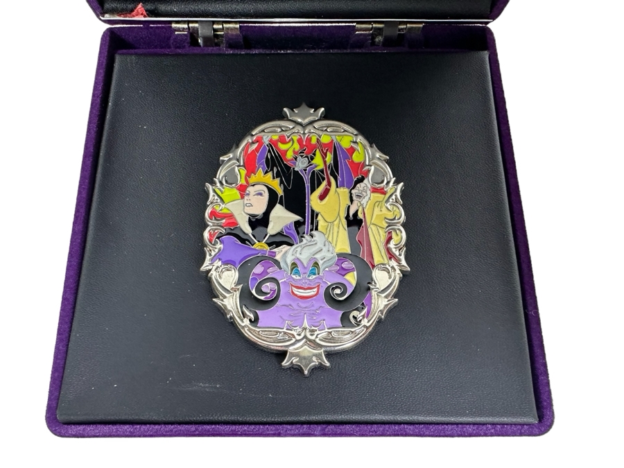 Limited Edition Of 500 2012 Large Trading Pin Disney Villains With Original Box [Photo 2]