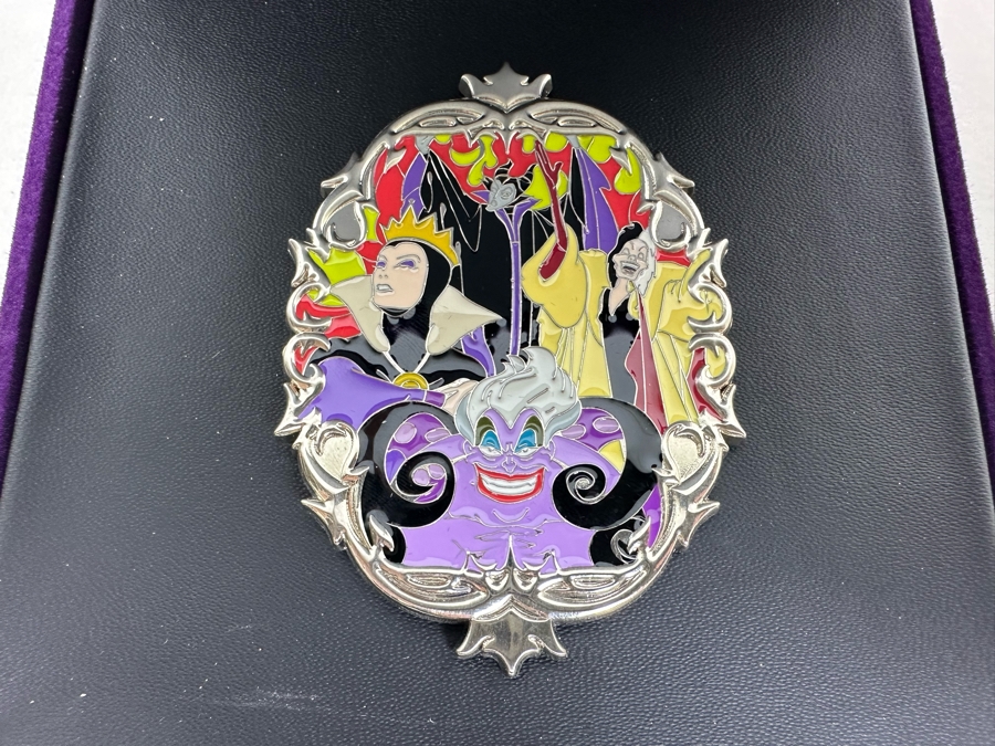 Limited Edition Of 500 2012 Large Trading Pin Disney Villains With Original Box [Photo 1]