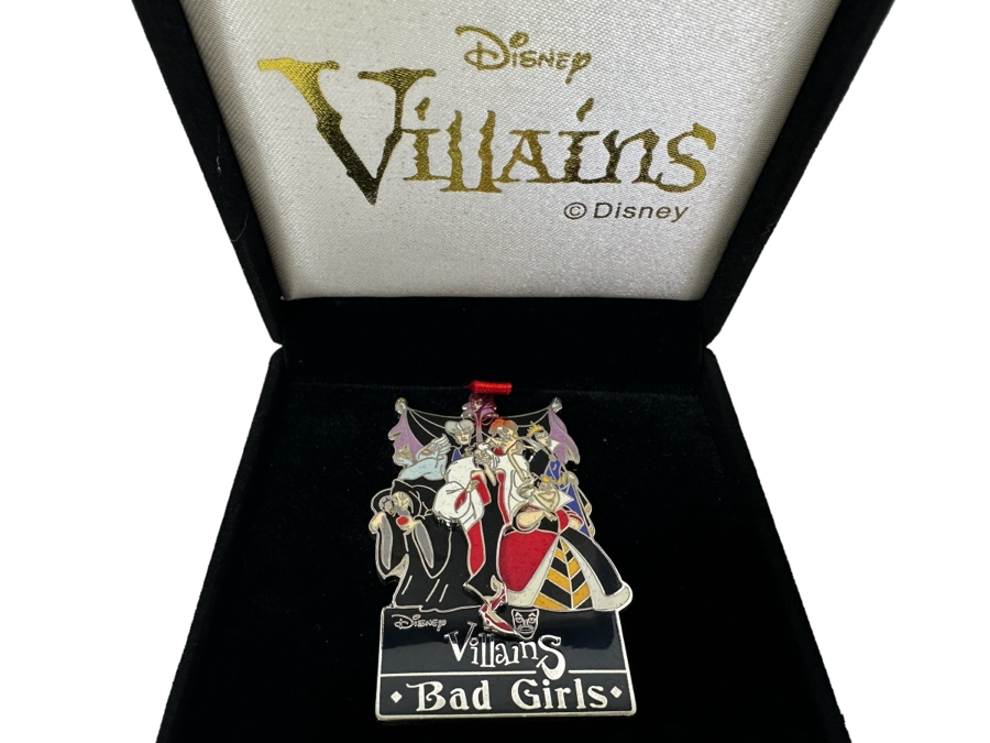 Disney Villains Trading Pin Bad Girls With Original Box [Photo 1]