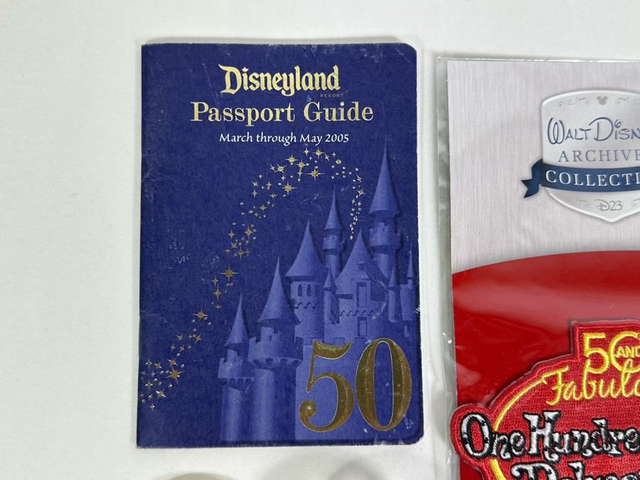 Large Lot Of Disney Trading Pins, 2005 Disneyland Passport Guide, Disney Buttons And Walt Disney's Carolwood Barn Griffith Park, CA Commemorative Medal - See Photos [Photo 16]