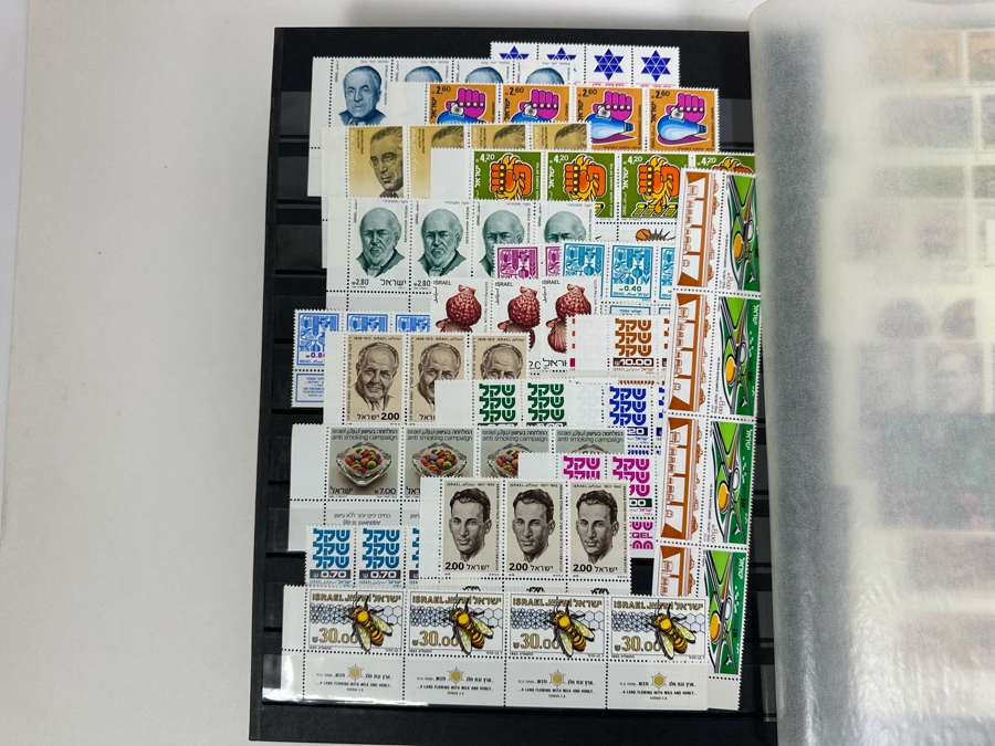 Large Collection Of Israeli Mint Postage Stamps In Binder - See Photos [Photo 10]