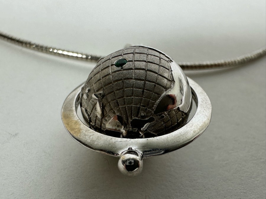 Sterling Silver Spinning Globe Pendant With Sterling Silver 18' Necklace 15.7g [Photo 10]