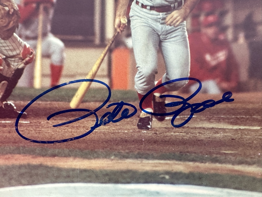 Pete Rose MLB Baseball Collectibles: Autographed 8 X 10 Photo With Cert, Pete Rose Baseball Cards, Pair Of Metal Pete Rose Figurines And Buttons [Photo 5]