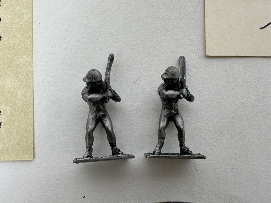 Pete Rose MLB Baseball Collectibles: Autographed 8 X 10 Photo With Cert, Pete Rose Baseball Cards, Pair Of Metal Pete Rose Figurines And Buttons [Photo 7]