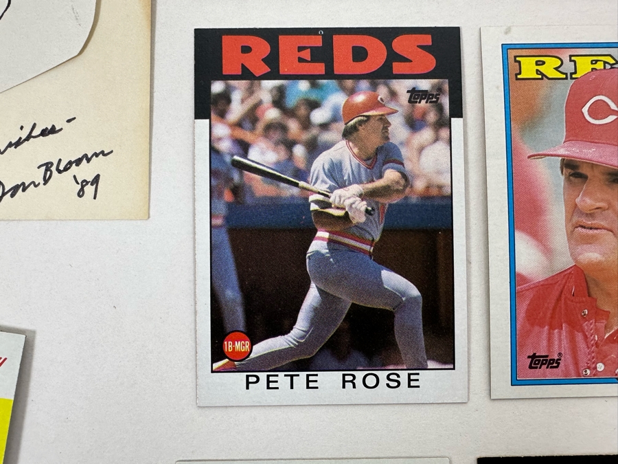Pete Rose MLB Baseball Collectibles: Autographed 8 X 10 Photo With Cert, Pete Rose Baseball Cards, Pair Of Metal Pete Rose Figurines And Buttons [Photo 18]