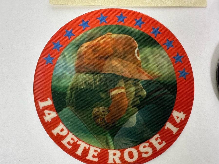 Pete Rose MLB Baseball Collectibles: Autographed 8 X 10 Photo With Cert, Pete Rose Baseball Cards, Pair Of Metal Pete Rose Figurines And Buttons [Photo 22]