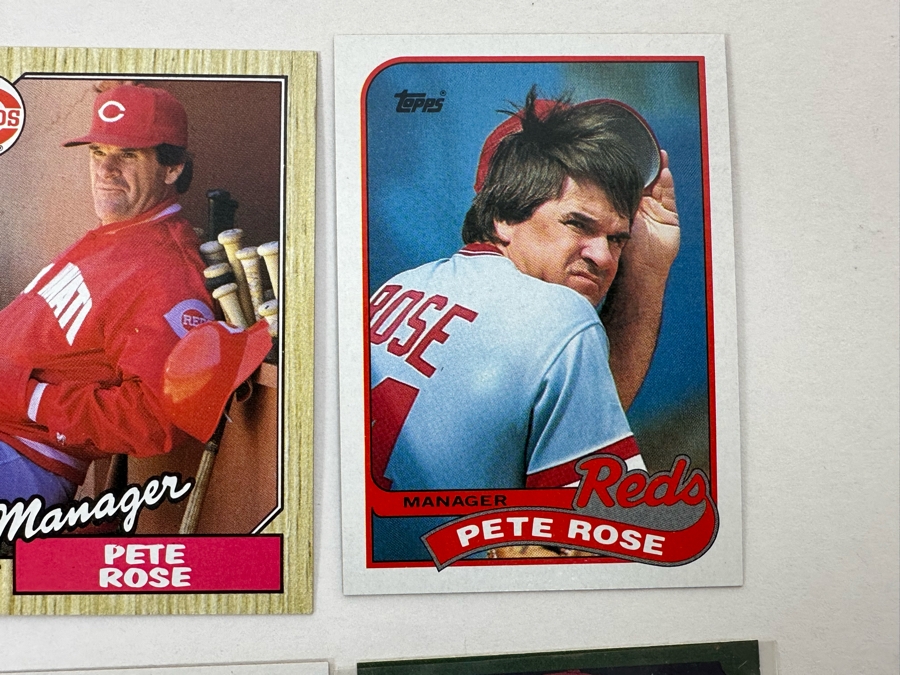 Pete Rose MLB Baseball Collectibles: Autographed 8 X 10 Photo With Cert, Pete Rose Baseball Cards, Pair Of Metal Pete Rose Figurines And Buttons [Photo 16]
