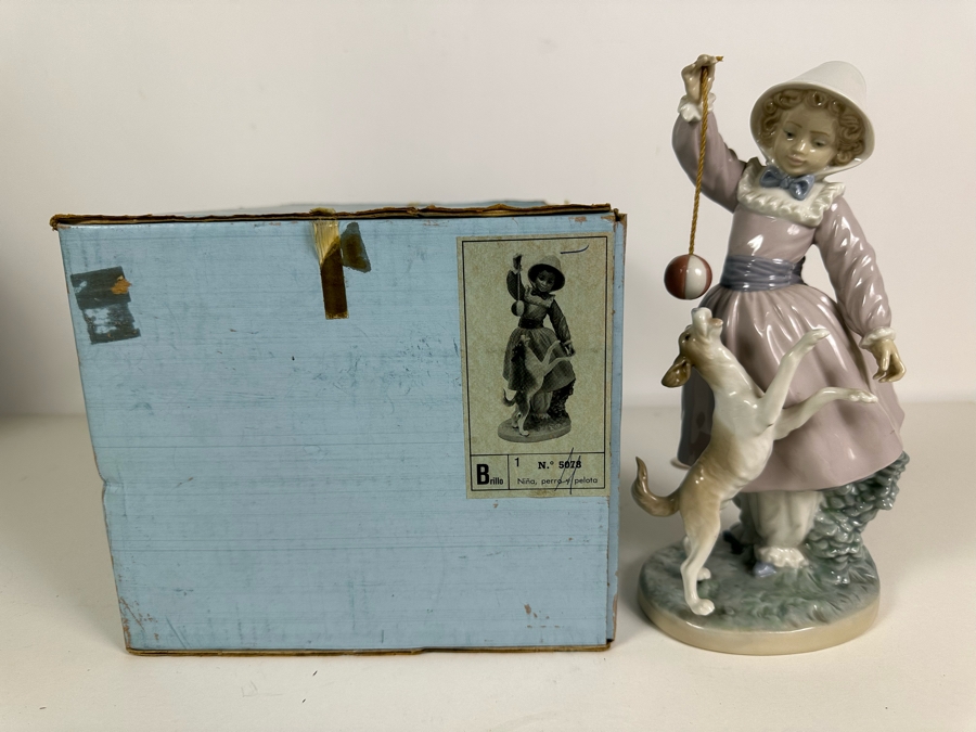 Lladro Porcelain Figurine Teasing The Dog No 5078 With Box (Note Dog May Have Been Reglued) [Photo 11]