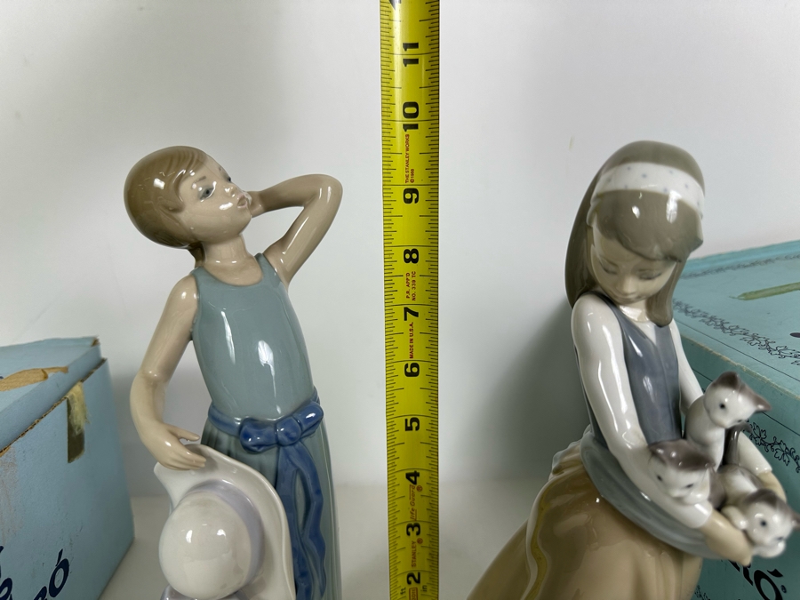 Pair Of Lladro Figurines With Boxes 10H [Photo 15]