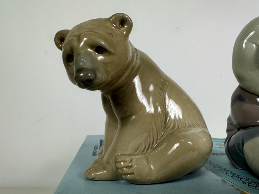 Pair Of Lladro Figurines With Boxes [Photo 3]