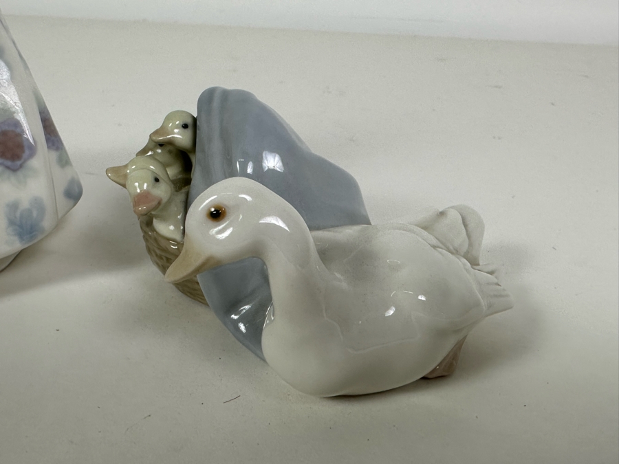 Three Lladro Figurines 2H-5.5H [Photo 3]