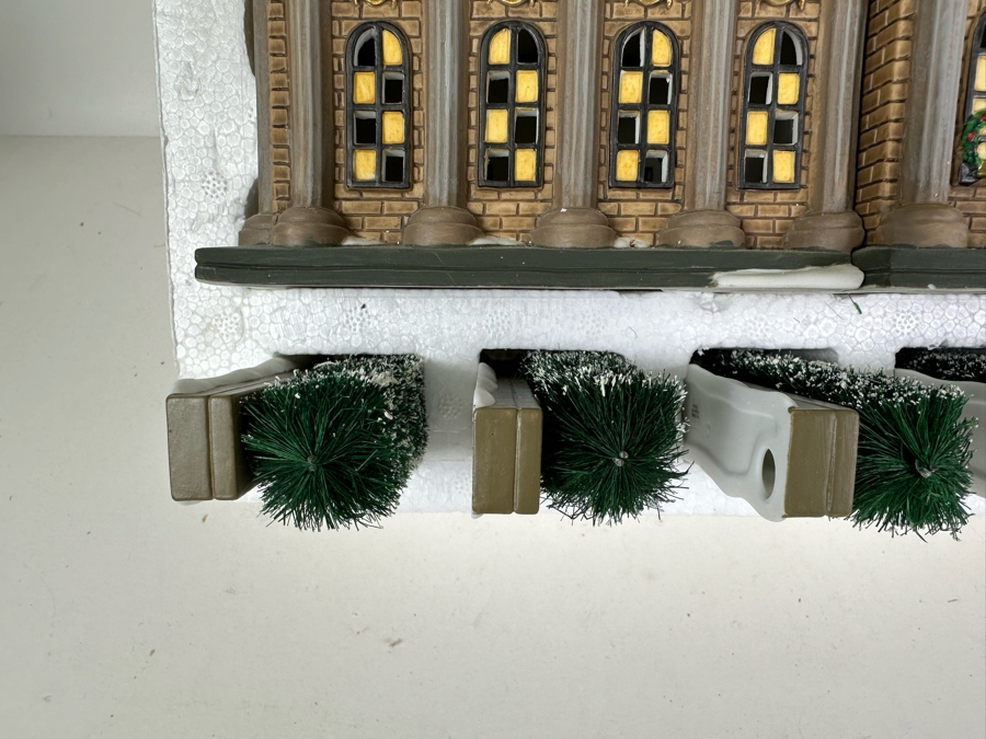 The Heritage Village Collection Dickens' Village Series Limited Edition 1996 'Ramsford Palace' Department 56 [Photo 9]