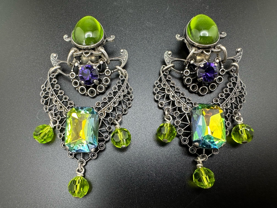 Statement Costume Jewelry Necklace With Matching Clip-On Earrings [Photo 6]