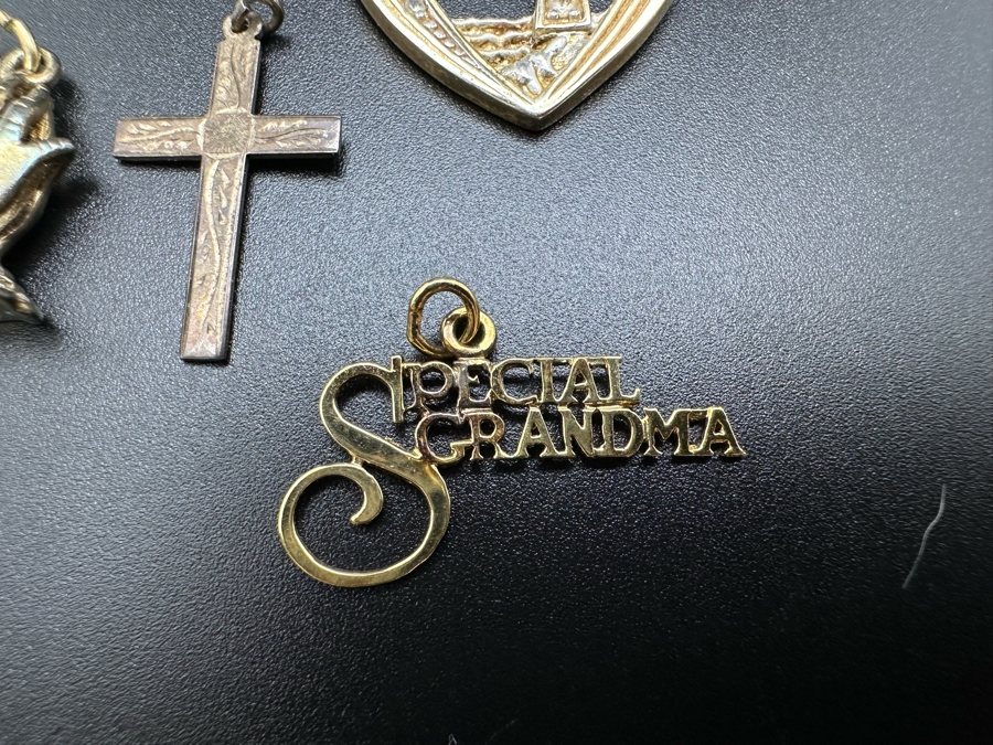 Six Sterling Silver Pendants 15.3g [Photo 5]