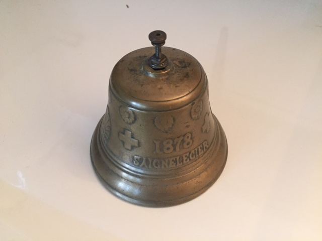 Bell [Photo 1]