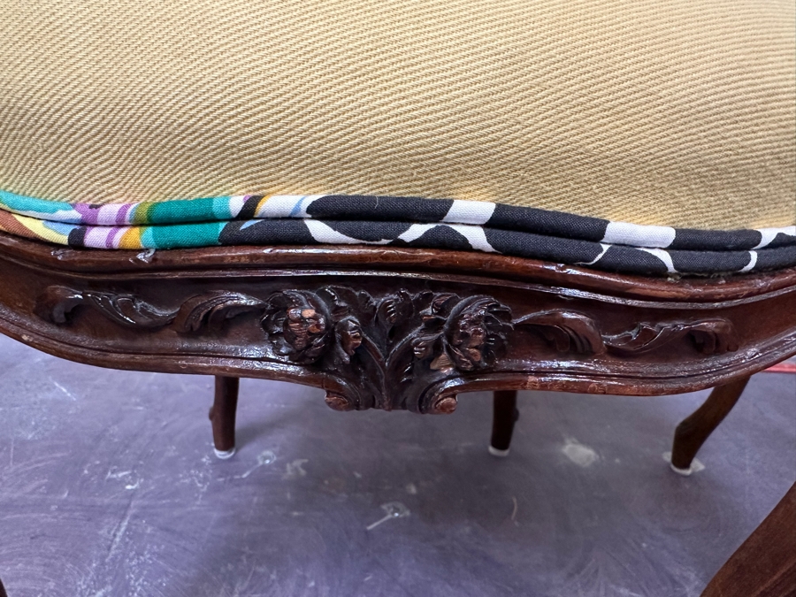 JUST ADDED - Pair Of Carved Wooden Side Accent Chairs 19.5W X 20D X 34H [Photo 3]