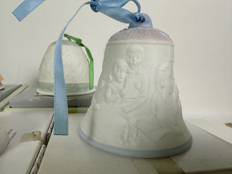 10 Lladro Porcelain Bells Ornaments [Photo 6]