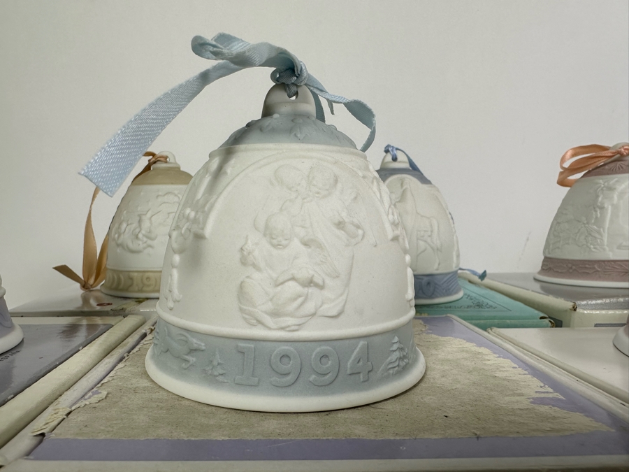10 Lladro Porcelain Bells Ornaments [Photo 3]