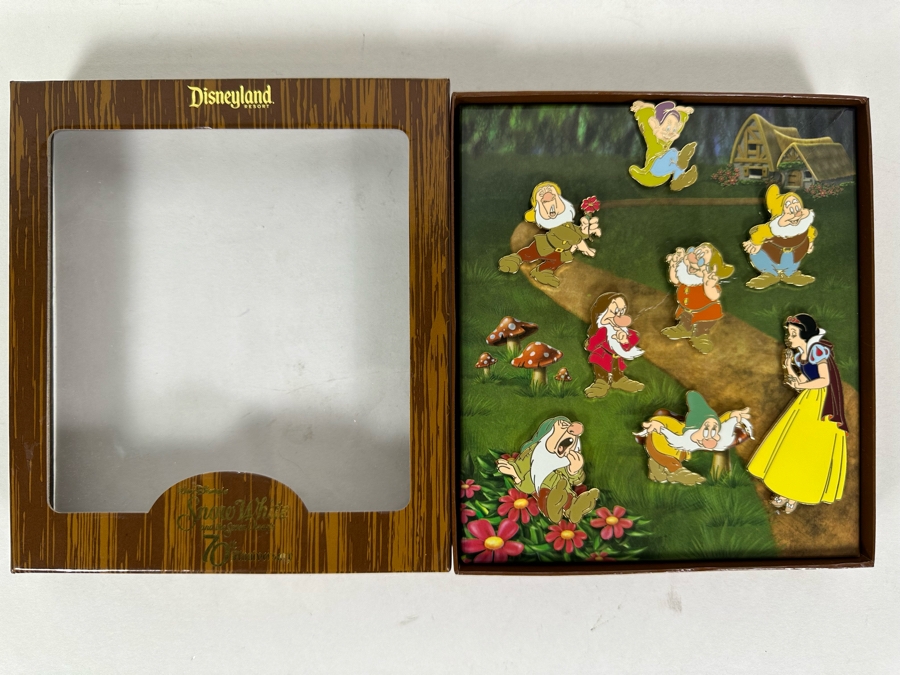 Limited Edition Disney Trading Pins Set Walt Disney's Snow White And The Seven Dwarfs 70th Anniversary Set Limited To 1,000 [Photo 2]