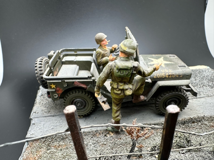 Hand Painted Plastic Miniature Military Figurines Toy Soldiers U.S. Army Jeep MP By Dr. David D. Michaels 7W X 5D X 6H [Photo 11]