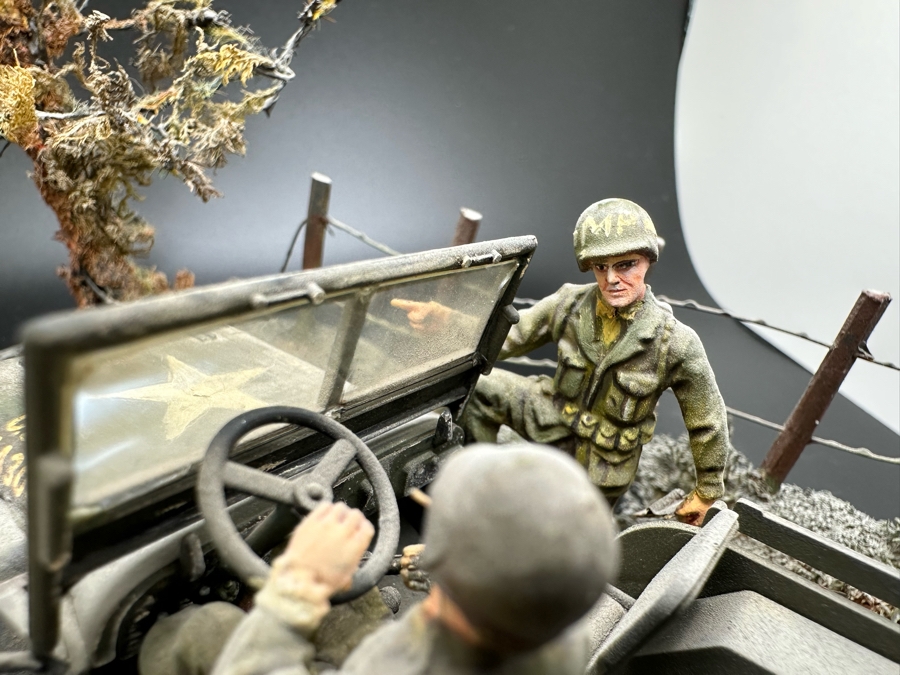 Hand Painted Plastic Miniature Military Figurines Toy Soldiers U.S. Army Jeep MP By Dr. David D. Michaels 7W X 5D X 6H [Photo 7]