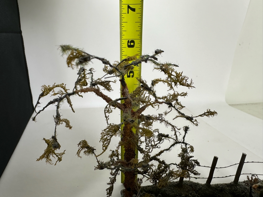 Hand Painted Plastic Miniature Military Figurines Toy Soldiers U.S. Army Jeep MP By Dr. David D. Michaels 7W X 5D X 6H [Photo 15]