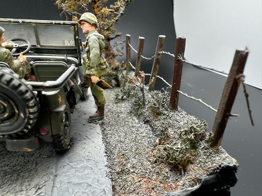 Hand Painted Plastic Miniature Military Figurines Toy Soldiers U.S. Army Jeep MP By Dr. David D. Michaels 7W X 5D X 6H [Photo 9]