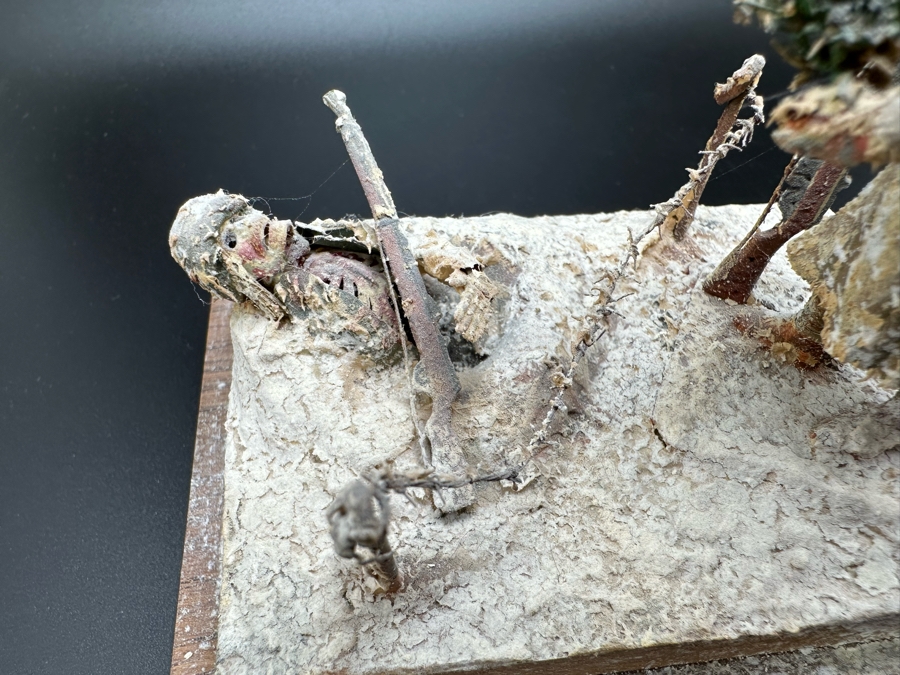 Hand Painted Metal Tin Miniature Military Figurines Toy Soldiers 1914 WWI Winter Battlefield Scene By Dr. David D. Michaels 4W X 3D X 3.5H [Photo 9]