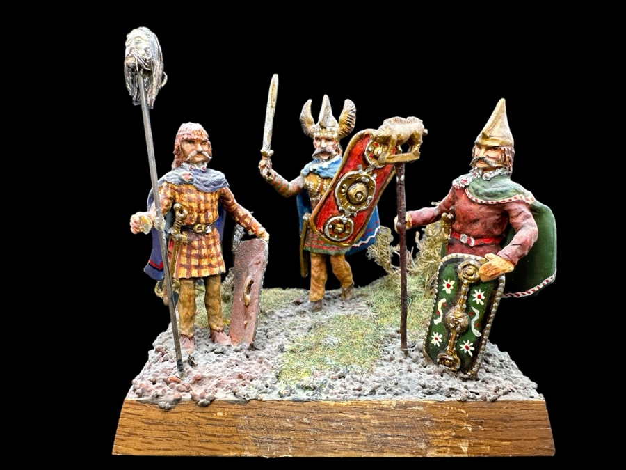 Hand Painted Metal Tin Miniature Military Toy Figurines Ancient British Gallic By Dr. David D. Michaels 4W X 3D X 4H [Photo 1]