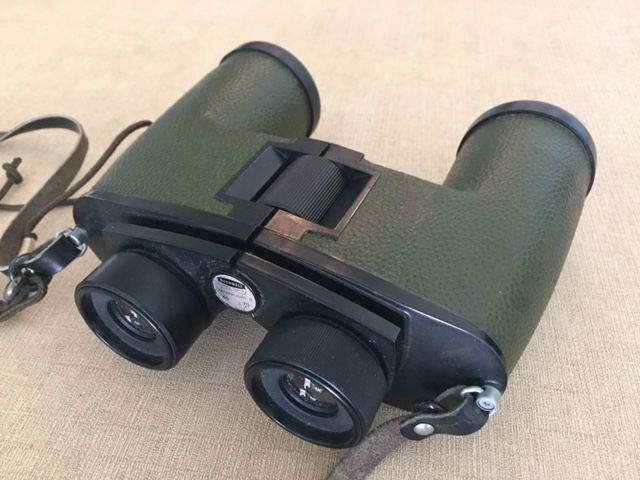 Bushnell Binoculars [Photo 4]