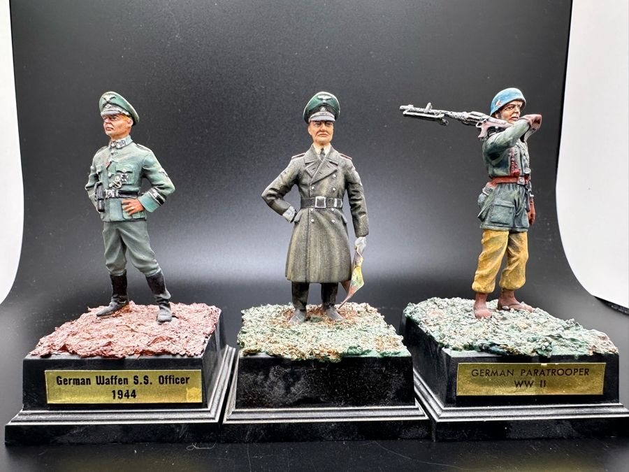 Hand Painted Metal Tin Miniature Military Figurines German Toy Soldiers By Dr. David D. Michaels [Photo 2]