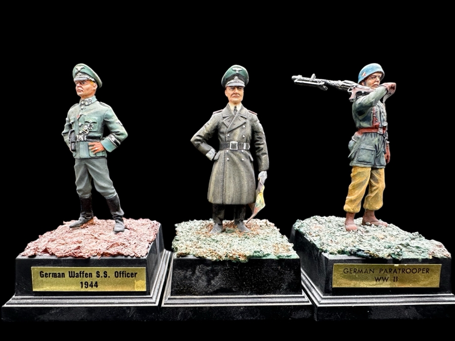 Hand Painted Metal Tin Miniature Military Figurines German Toy Soldiers By Dr. David D. Michaels [Photo 1]