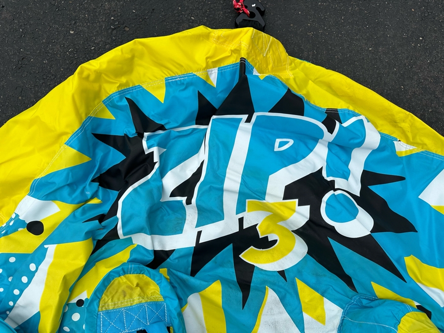 Liquid Force Zip! 3-Person Towable Boat Tube [Photo 5]
