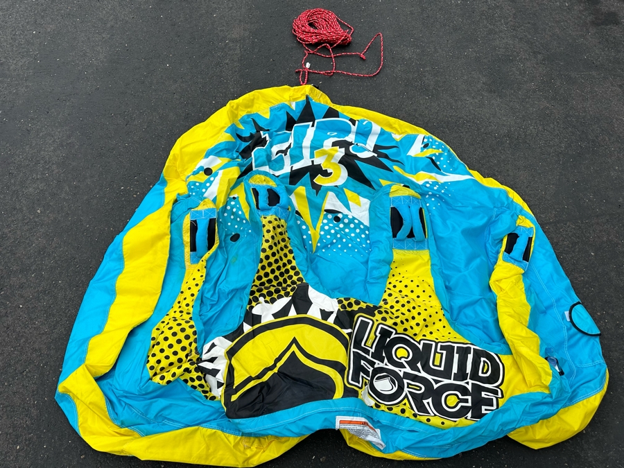 Liquid Force Zip! 3-Person Towable Boat Tube [Photo 6]