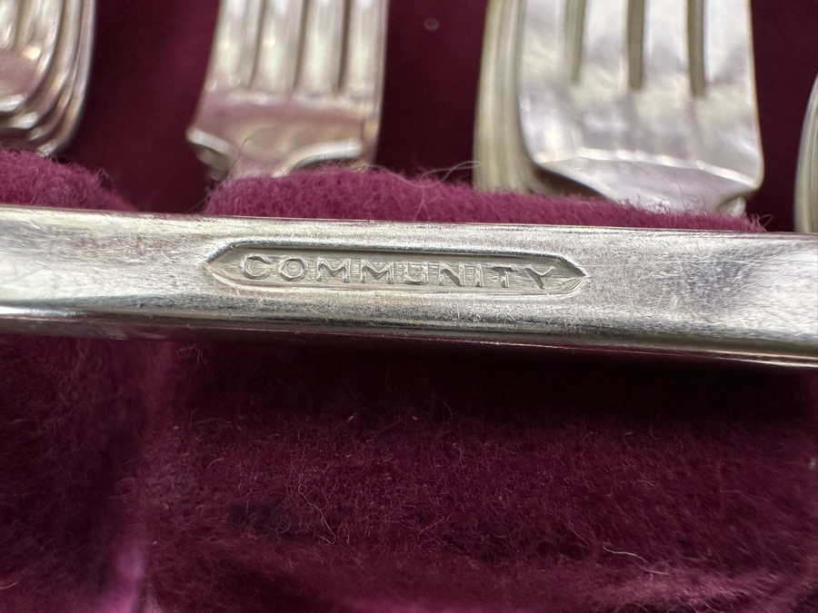 Community Silverplate Flatware Set With Wooden Storage Box 17W X 12D X 4H [Photo 7]