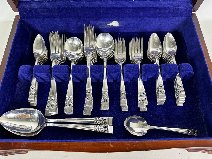 Community Silverplate Flatware Set With Wooden Storage Box [Photo 4]