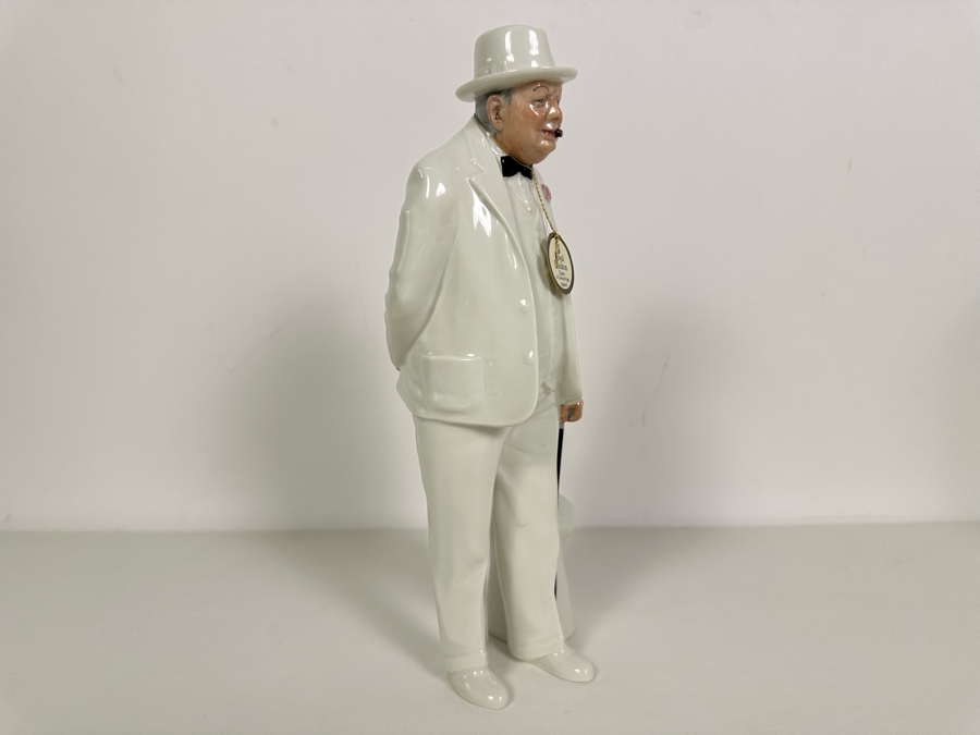 Royal Doulton Sir Winston Churchill Hand Painted Porcelain Figurine HN3057 With Glass Dome And Wooden Stand 10.5H [Photo 11]