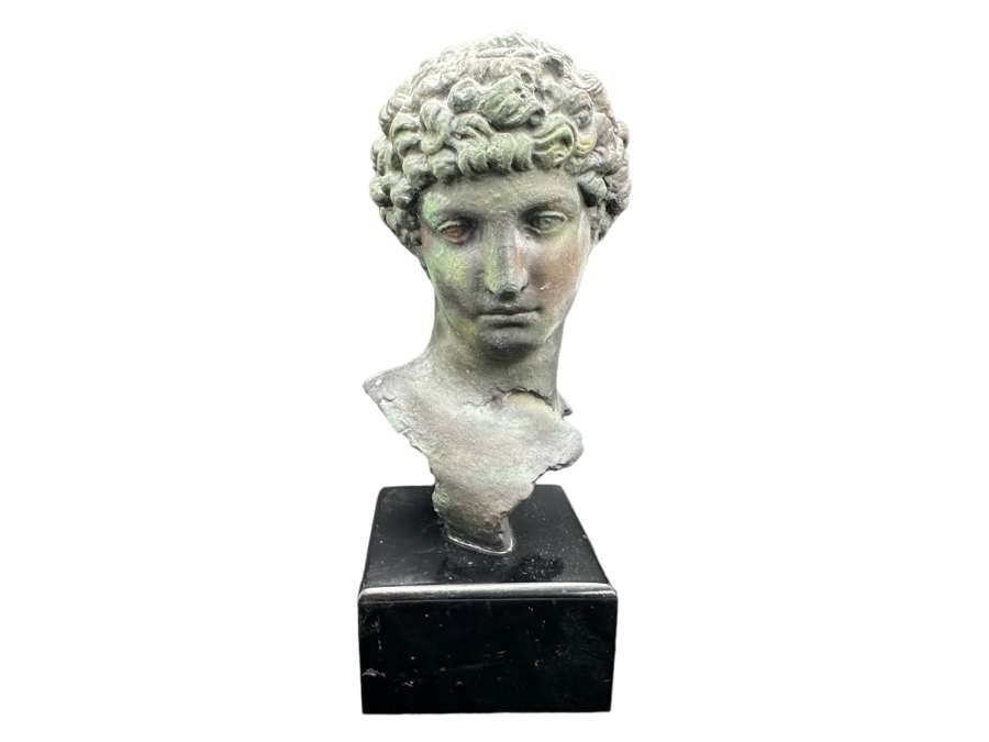 Small Resin Bust 8H [Photo 1]