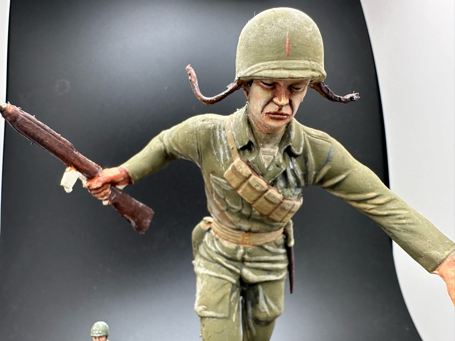 Hand Painted Metal Tin / Plastic Miniature Military Figurines Toy Soldiers By Dr. David D. Michaels 2.25H-5H (Middle Figurines Are Plastic / Outer Figurines Are Metal) [Photo 5]