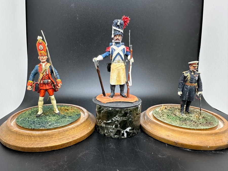 Hand Painted Metal Tin Miniature Military Figurines Toy Soldiers By Dr. David D. Michaels 2.5H-3H (Outer Figurines Have Glass Domes) [Photo 3]