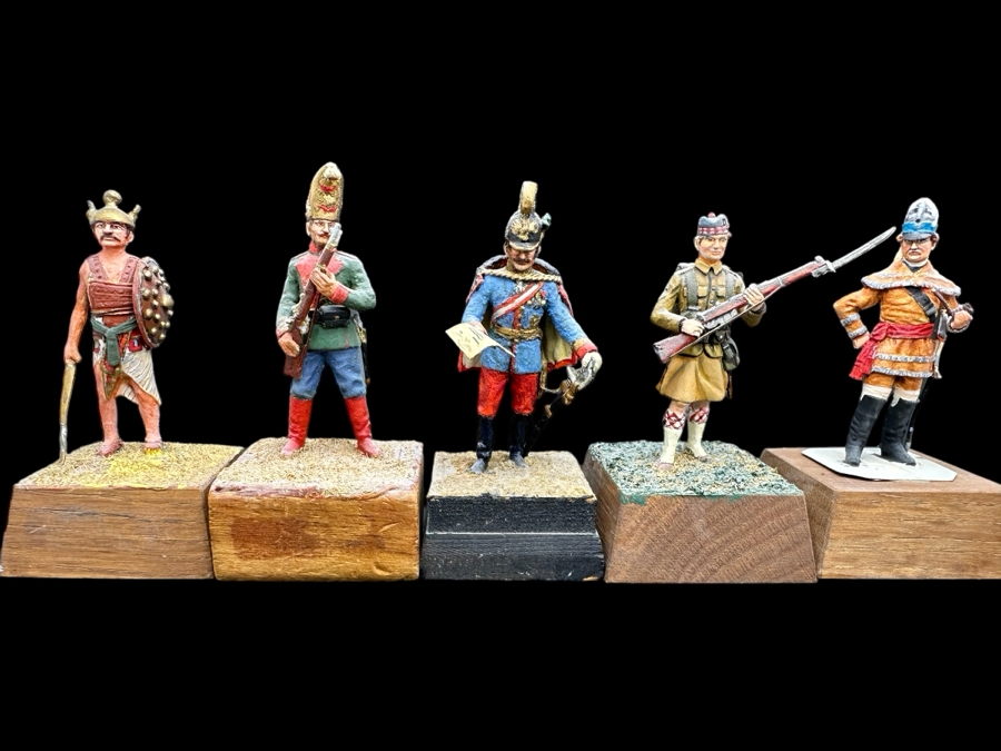 Hand Painted Metal Tin Miniature Military Figurines Toy Soldiers By Dr. David D. Michaels 2.5H