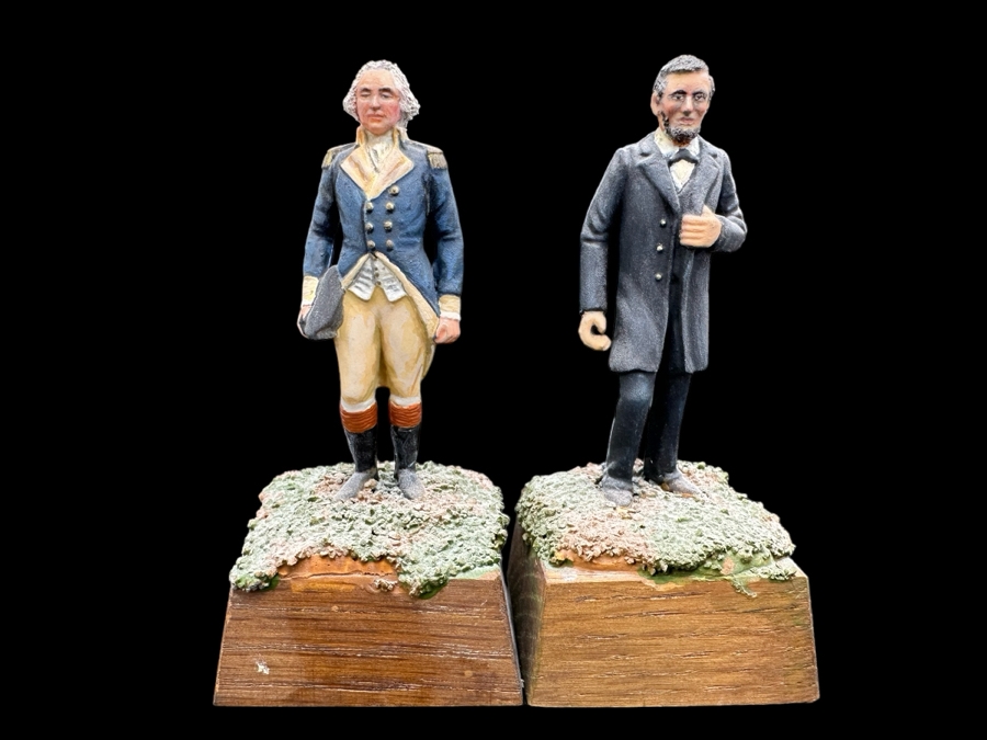Hand Painted Miniature Figurines Of U.S. Presidents George Washington And Abraham Lincoln 2.75H