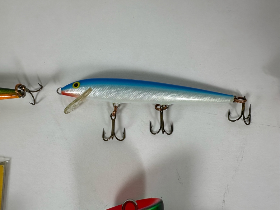 PENN 6500SS Fishing Reel, Daiwa PR1-5Bi Fishing Reel, Various Fishing Lures Including Salt Water Lures, Finland Knife With Sheath And Swiss Army Knife [Photo 18]