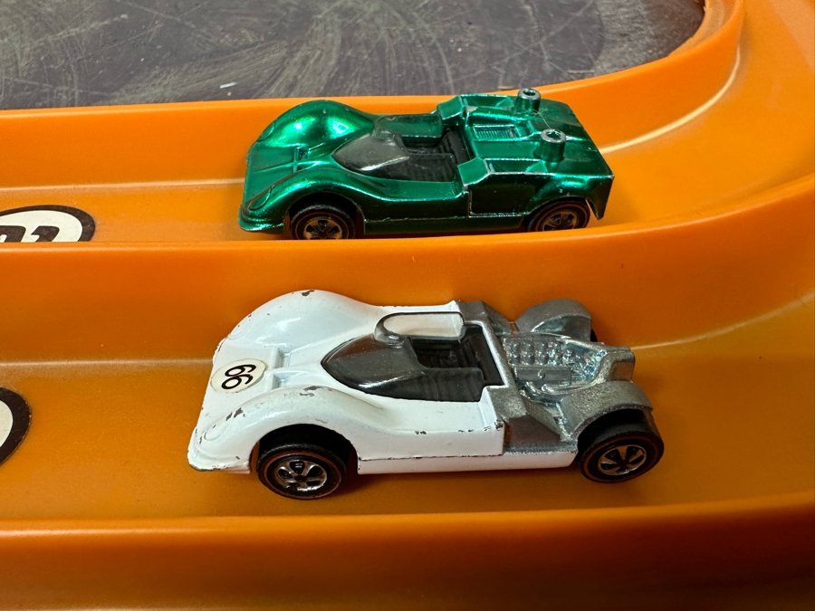 Vintage 1969 Mattel Hot Wheels Hazard Hill Race Set With Two Redline Hot Wheel Cars (Chaparral 2G) And Original Box And Instructions [Photo 15]